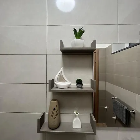Domus Joannina Bed & Breakfast 3*